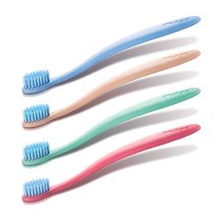 Зубна щітка TRISA Compact Soft